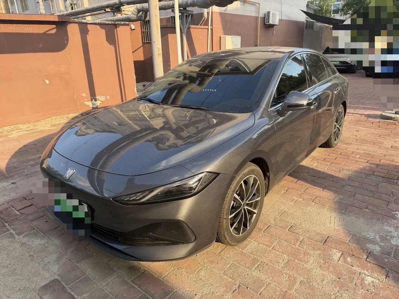 Roewe 2025 D7 DMH 1.5 World Champion Excellence Automatic Gear - View 1