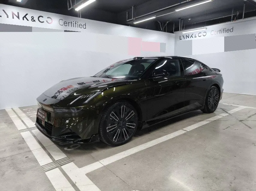 LYNK&amp;CO 2025 LYNK&amp;CO 10 EM-P 1.5T 240 four-wheel drive Ultra sports version automatic gear - View 1