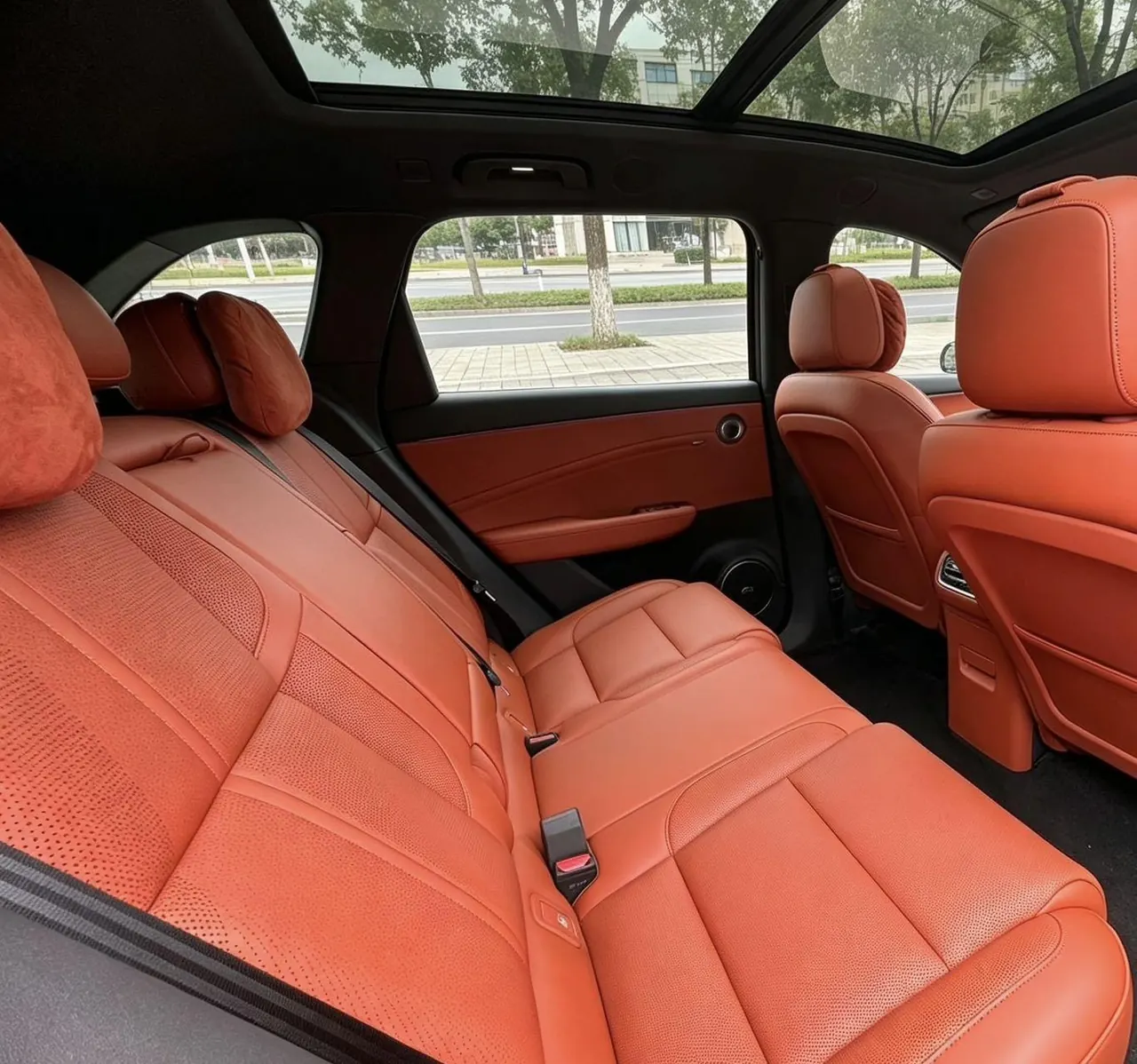 HongQi 2026 HS6 PHEV 1.5T 240 Smart Hybrid Automatic Gear 5