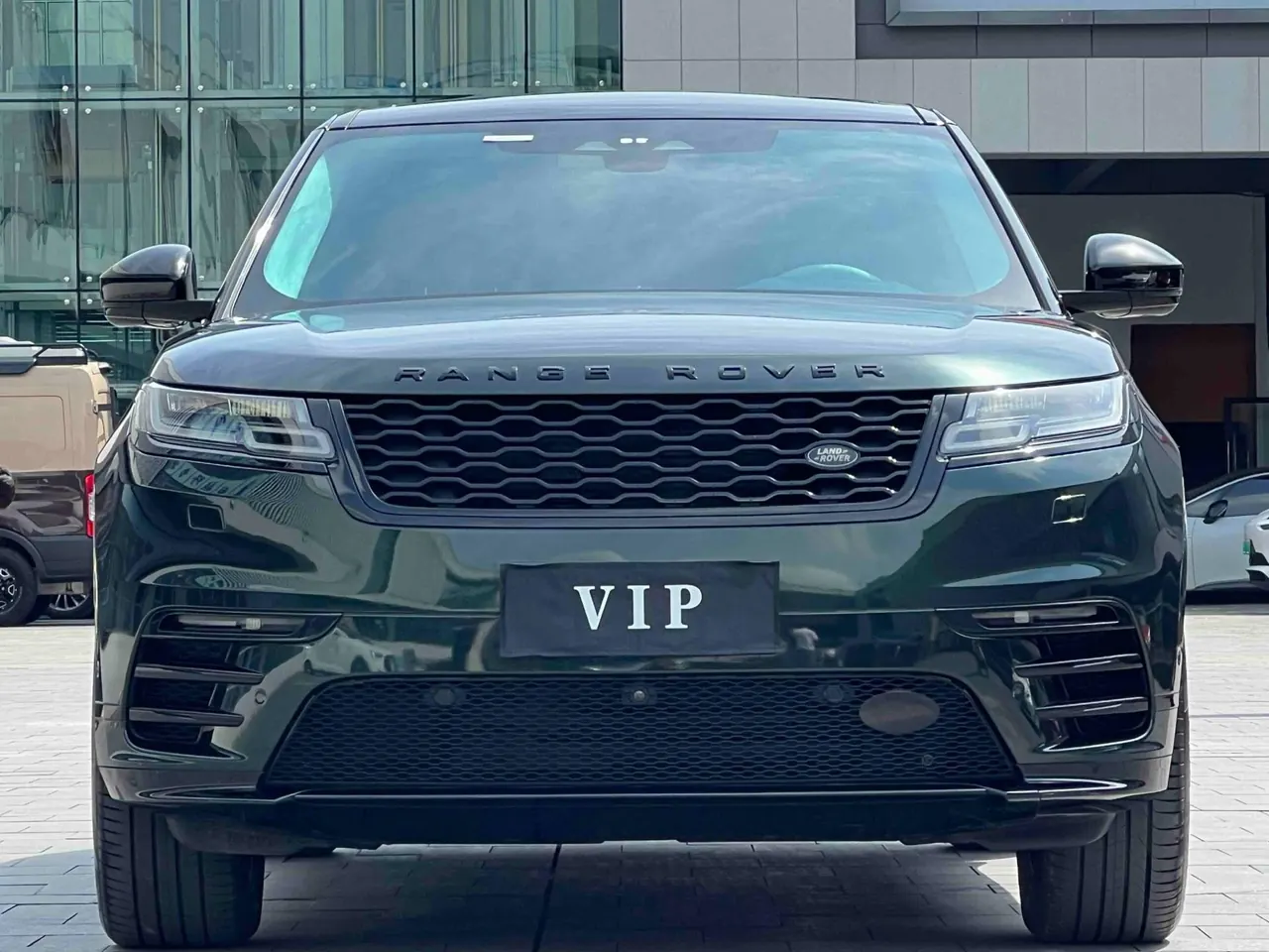 Land Rover Range Rover Star Vein (Imported) 2021 Range Rover Star Vein 2.0T P250 Black Collector's Edition Automatic Gear 2
