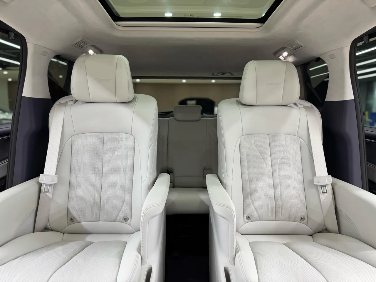Buick 2026 GL8 Lu Zun PHEV 1.5T Luxury Edition Automatic Gear 14
