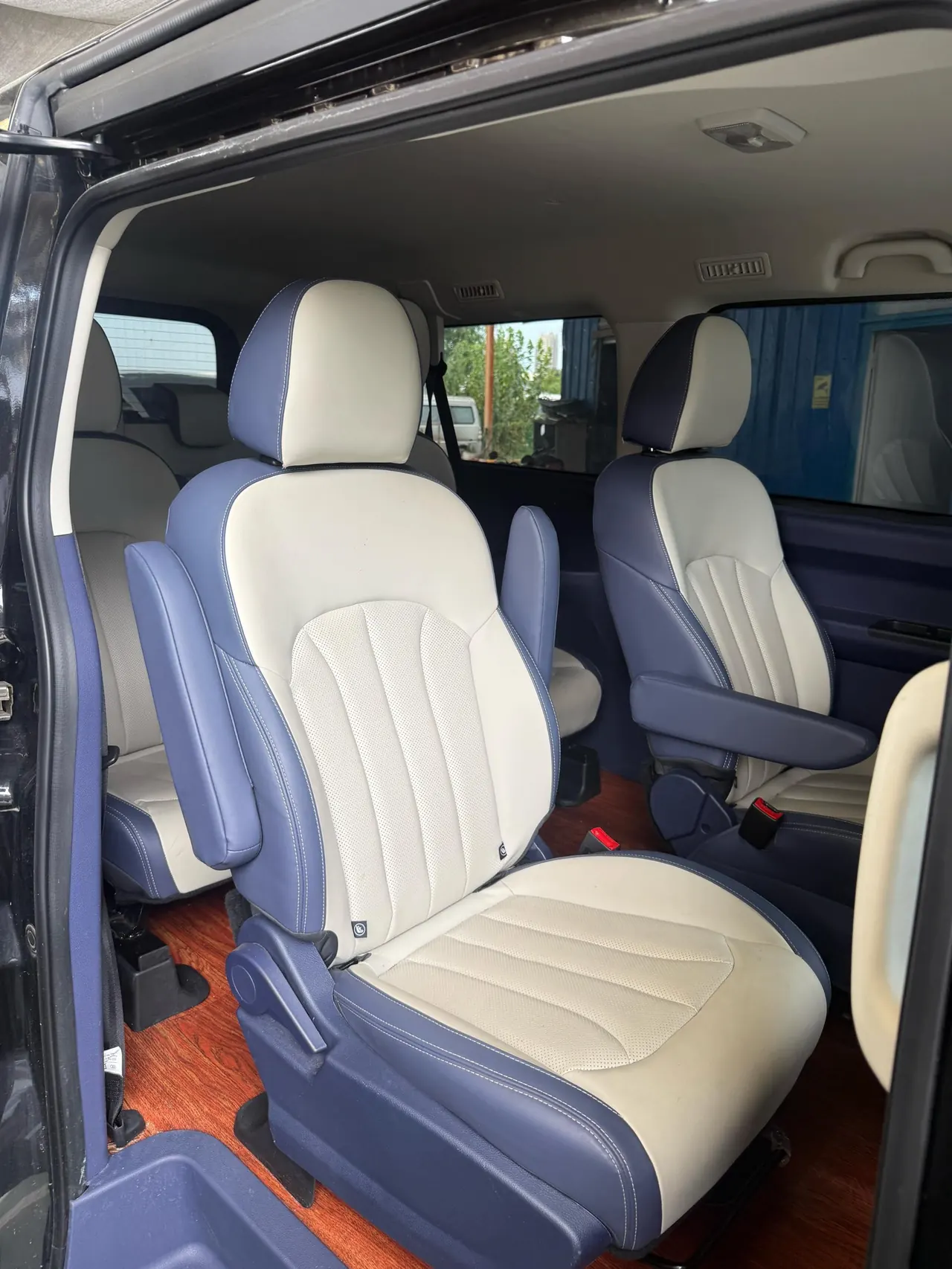 BAIC 2025 Ace M7 2.0 Long Axis Intermediate Operating Edition 9-seat Automatic Gear 5