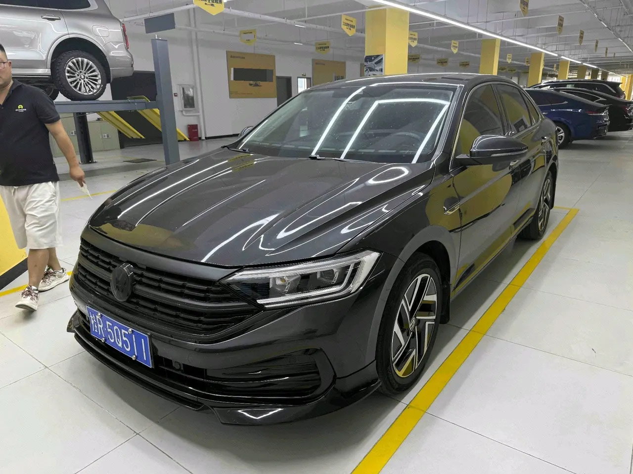 打开图片灯箱:Volkswagen 2022 Sagittarius 1.2TSI 200TSI Exceed Edition Automatic Gear