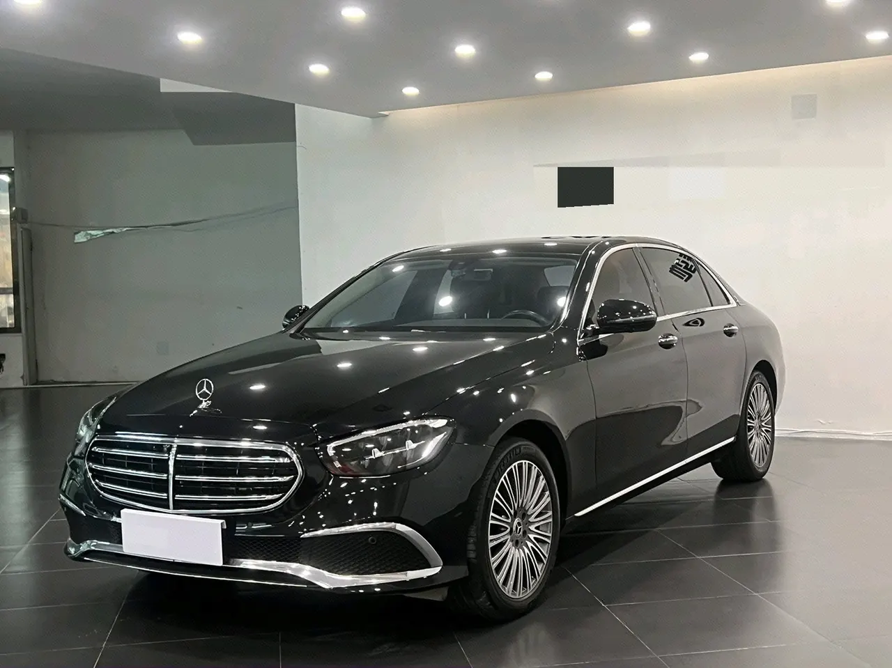 Open image lightbox: Mercedes Benz E Class 2021 E 300 L 2.0T Luxury (Modified) Automatic Gear