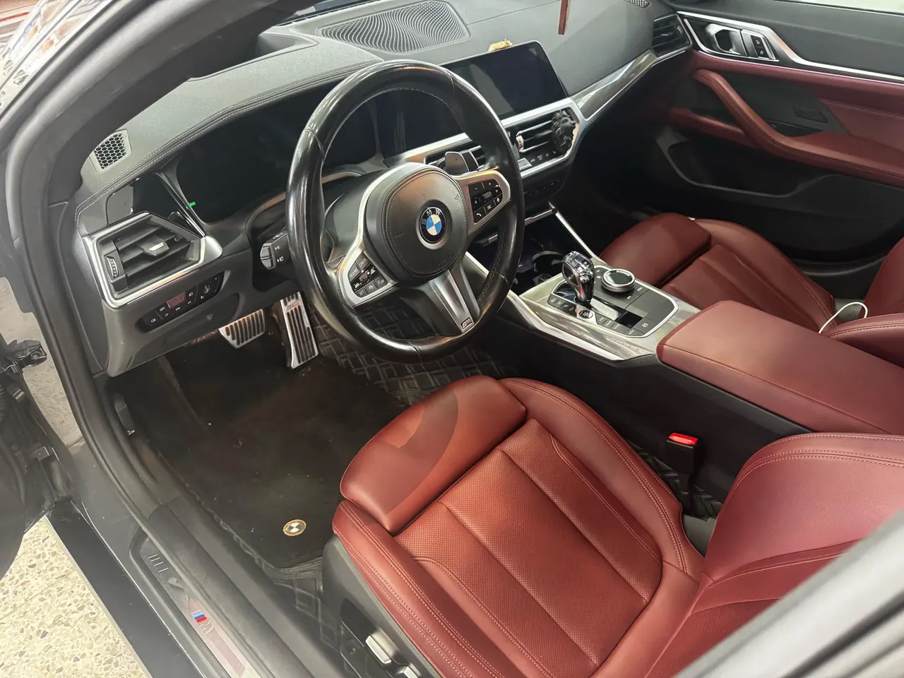 BMW 4 Series (Imported) 2022 430i Four-Door Coupe 2.0T M Sports Obsidian Night Suit Automatic Gear 3