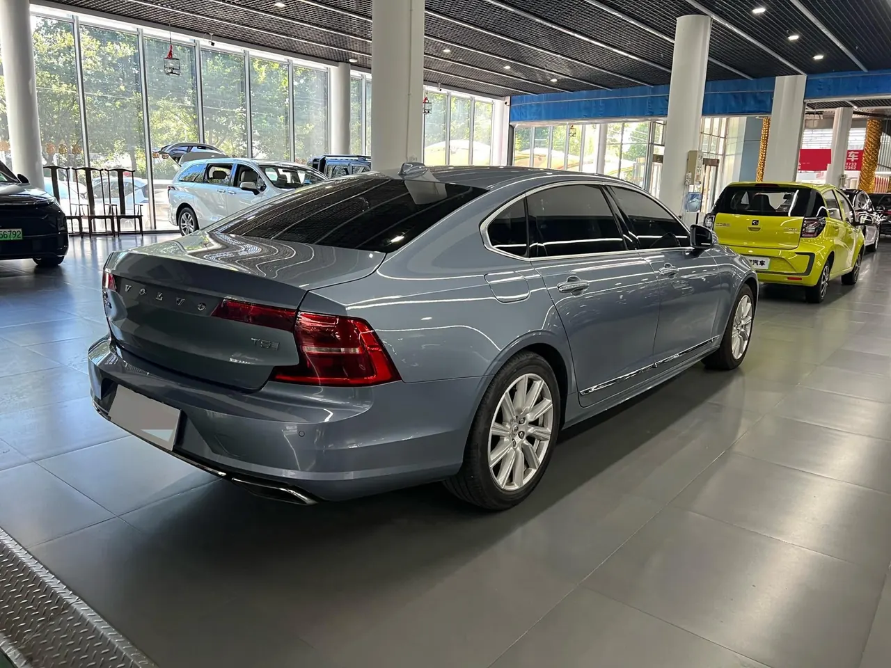 Volvo 2020 S90 2.0T T5 Zhiyi Deluxe Edition Automatic Gear 3