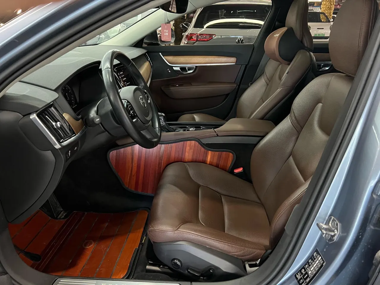 Volvo 2020 S90 2.0T T5 Zhiyi Deluxe Edition Automatic Gear 5