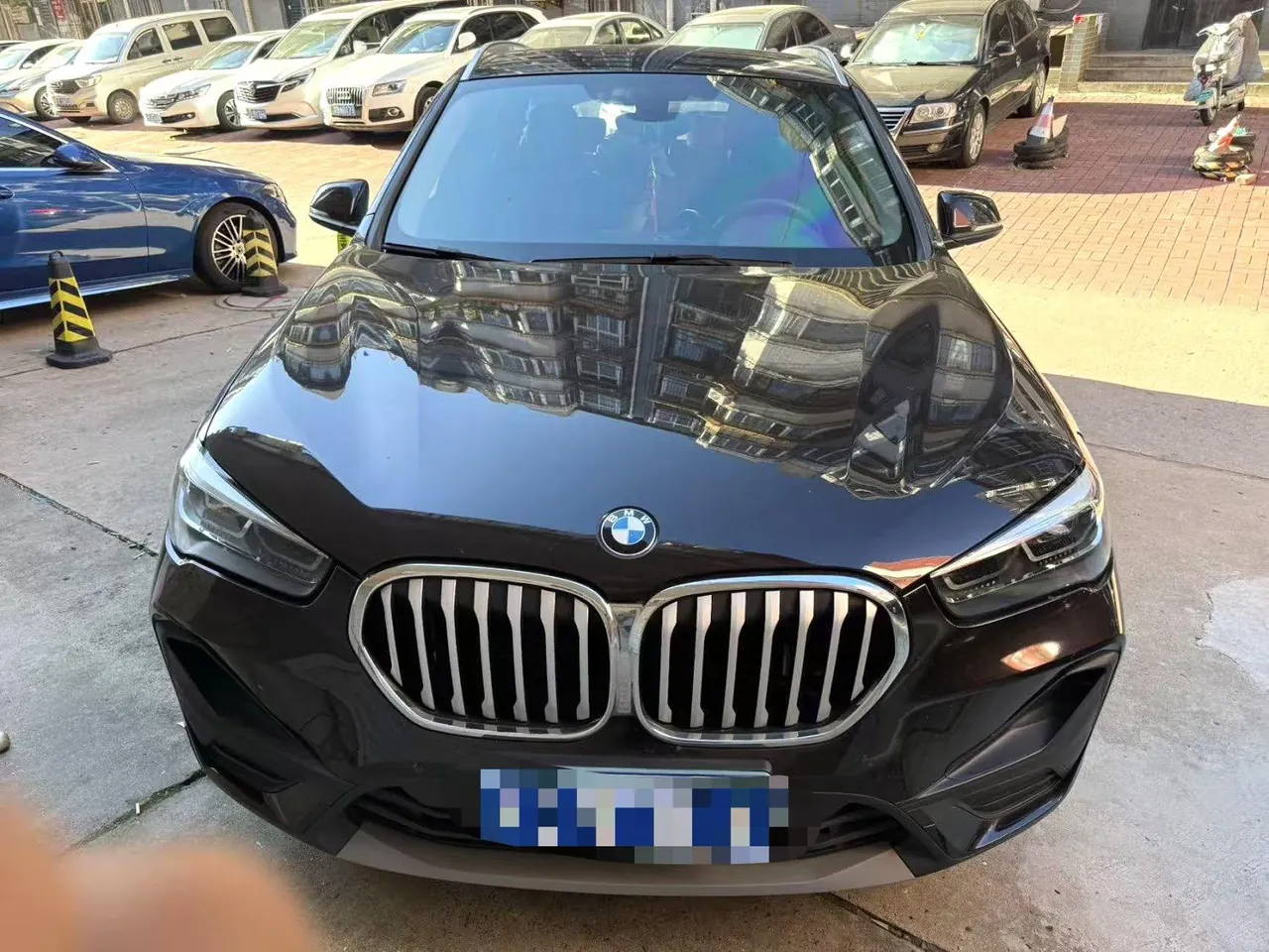 BMW 2020 X1 sDrive20Li 1.5T fashion automatic gear 2