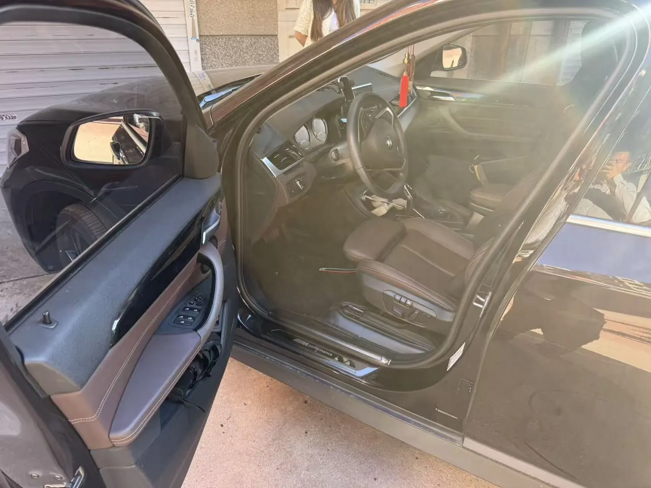BMW 2020 X1 sDrive20Li 1.5T fashion automatic gear 3