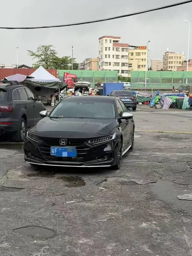 Honda 2022 10th Generation Accord 1.5T Stepless 260TURBO Magic Night Premium Edition Automatic Gear 2