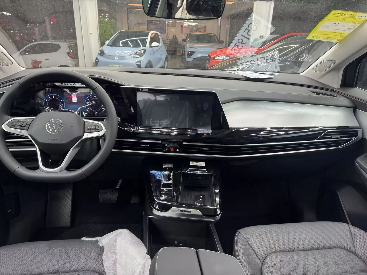 Volkswagen 2024 models 2.0TSI 380TSI 4-wheel luxury Pro 6-seat automatic gear 3