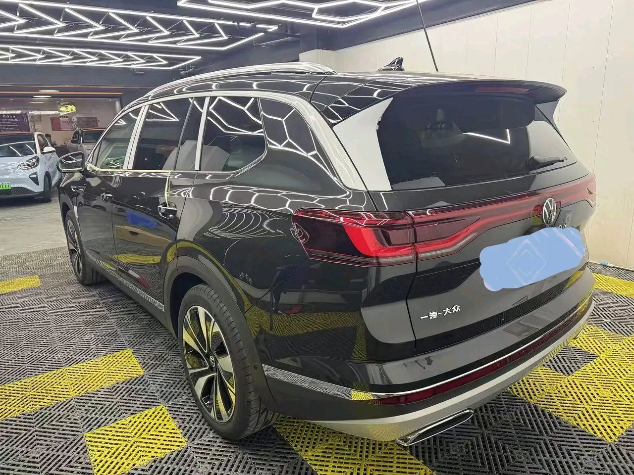 Volkswagen 2024 models 2.0TSI 380TSI 4-wheel luxury Pro 6-seat automatic gear 5