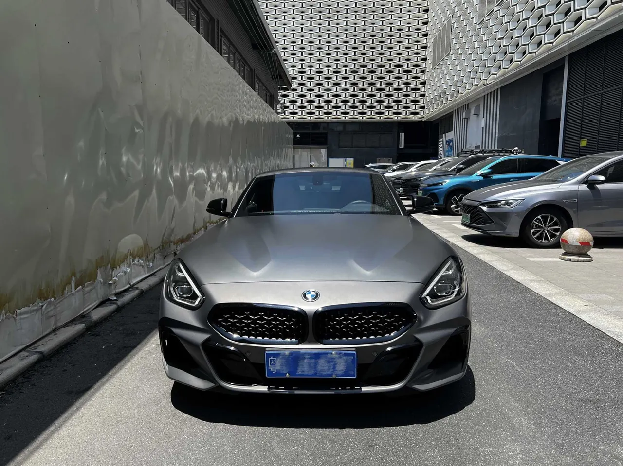 BMW Z4 (Imported) 2020 Z4 sDrive25i 2.0T Silver Cream Limited Edition Automatic Gear 7