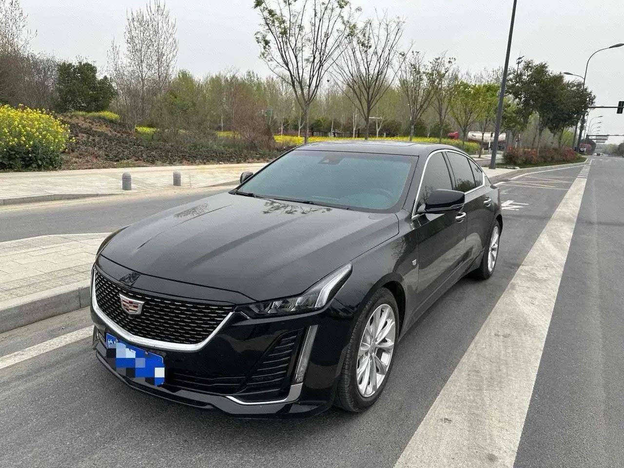 Open image lightbox: Cadillac 2023 CT5 2.0T 28T Luxury (Standard Edition) Automatic Gear