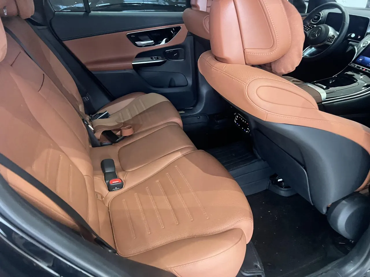 Mercedes Benz 2024 GLC 260 L 4MATIC 48V 2.0T Dynamic 5-seat Automatic Gear 6