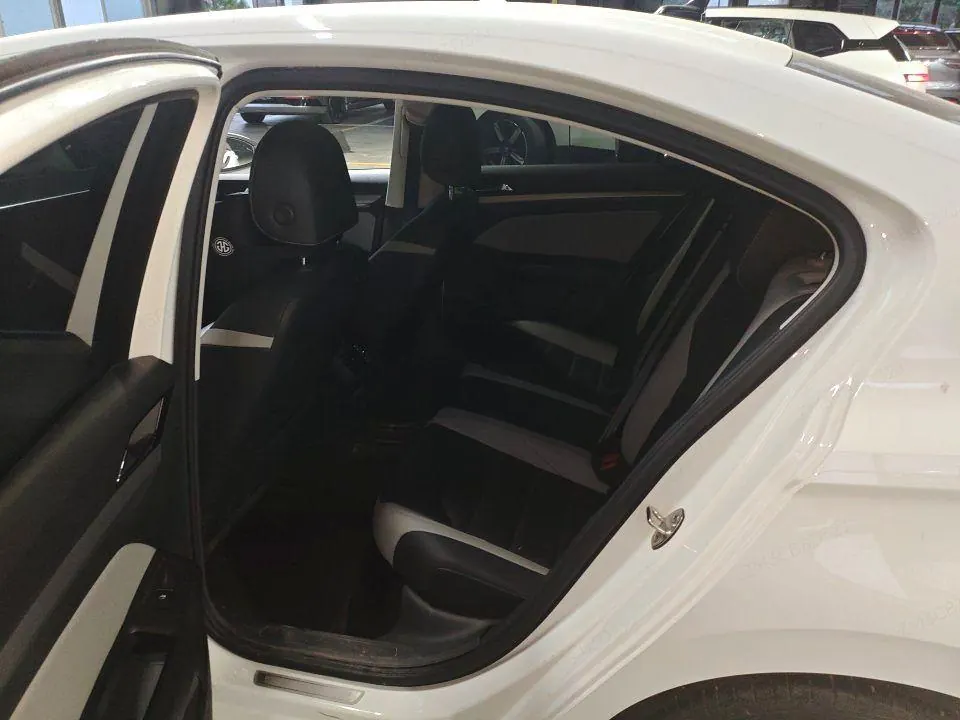 Volkswagen 2023 Bora 1.5TSI 300TSI Zunxing Edition Automatic Gear 2