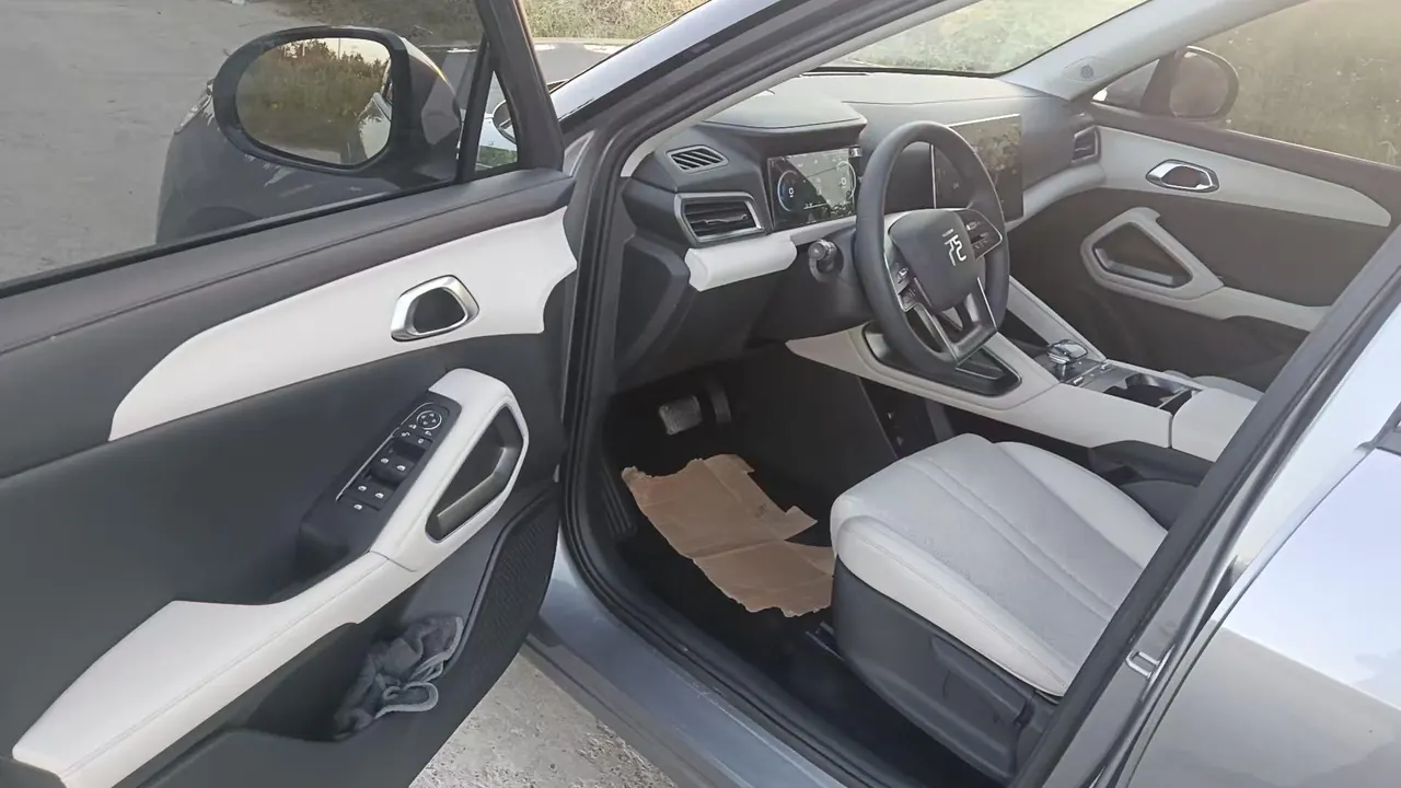 BYD 2024 Yuan UP 401KM Leading Automatic Gear 7