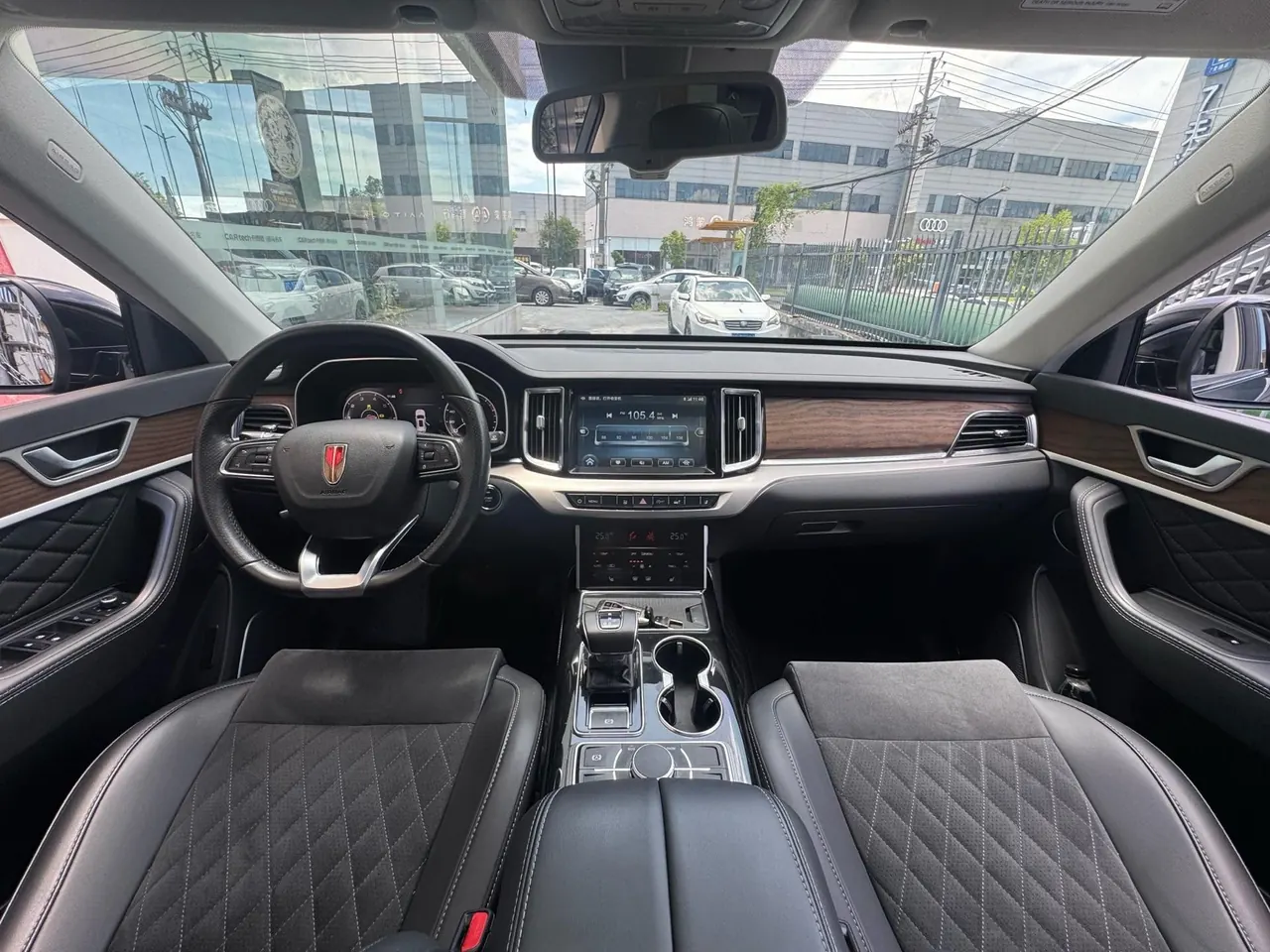 HongQi 2021 HS7 48V 2.0T Two-Drive Smart Union Flag Edition Automatic Gear 8