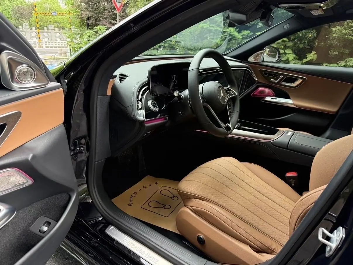Mercedes Benz E Class 2024 E 300 L 48V 2.0T Luxury Automatic Gear 2