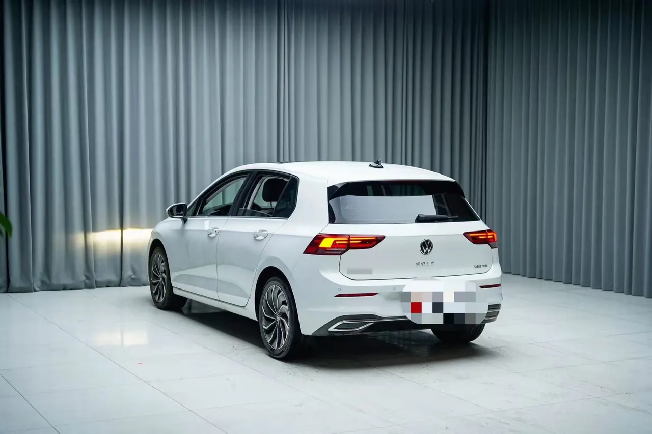 Volkswagen 2021 Golf 8 PRO 1.4TSI 280TSI Automatic 5