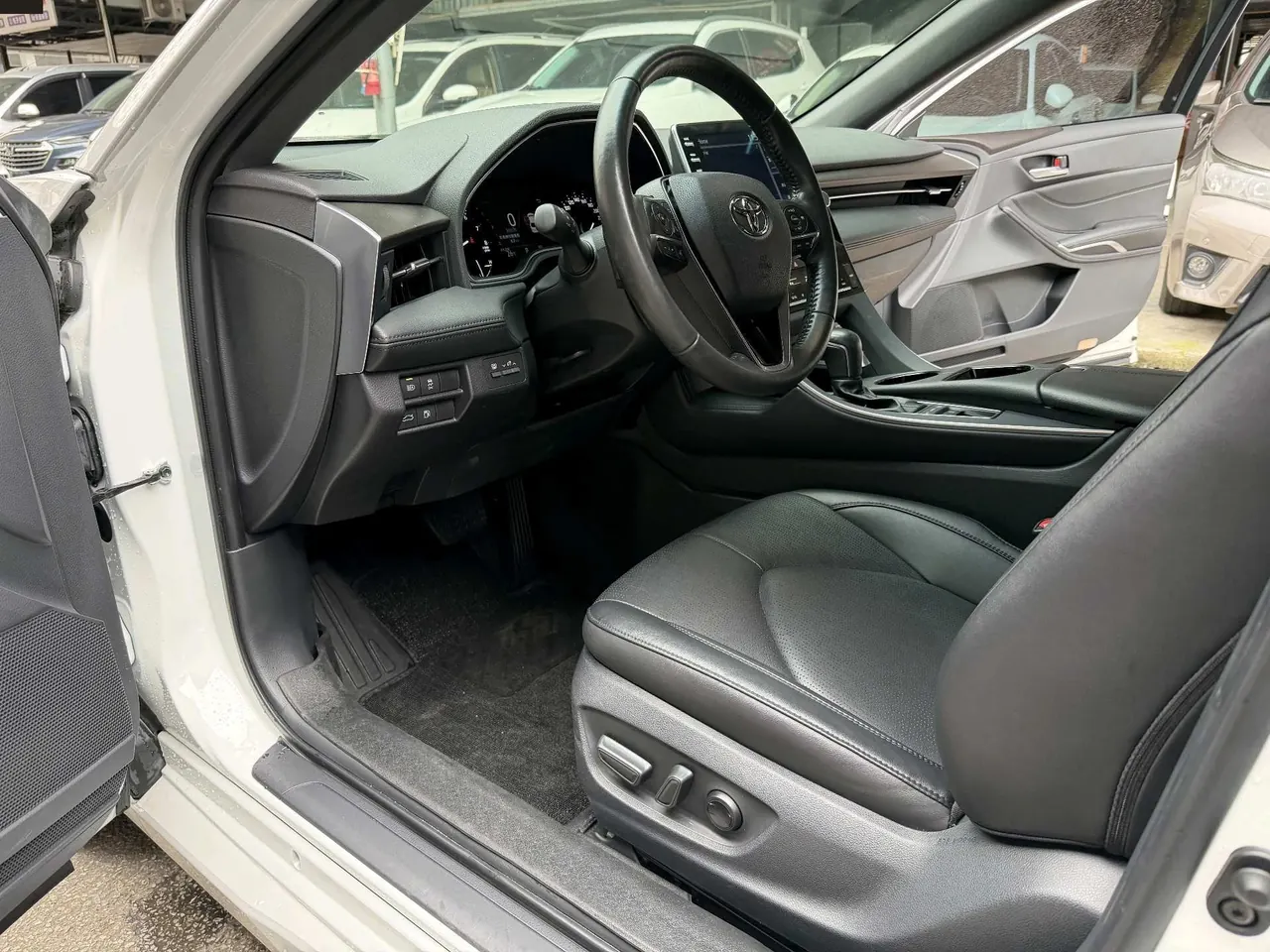 Toyota 2021 Asian Dragon 2.5 Deluxe Edition Automatic 5