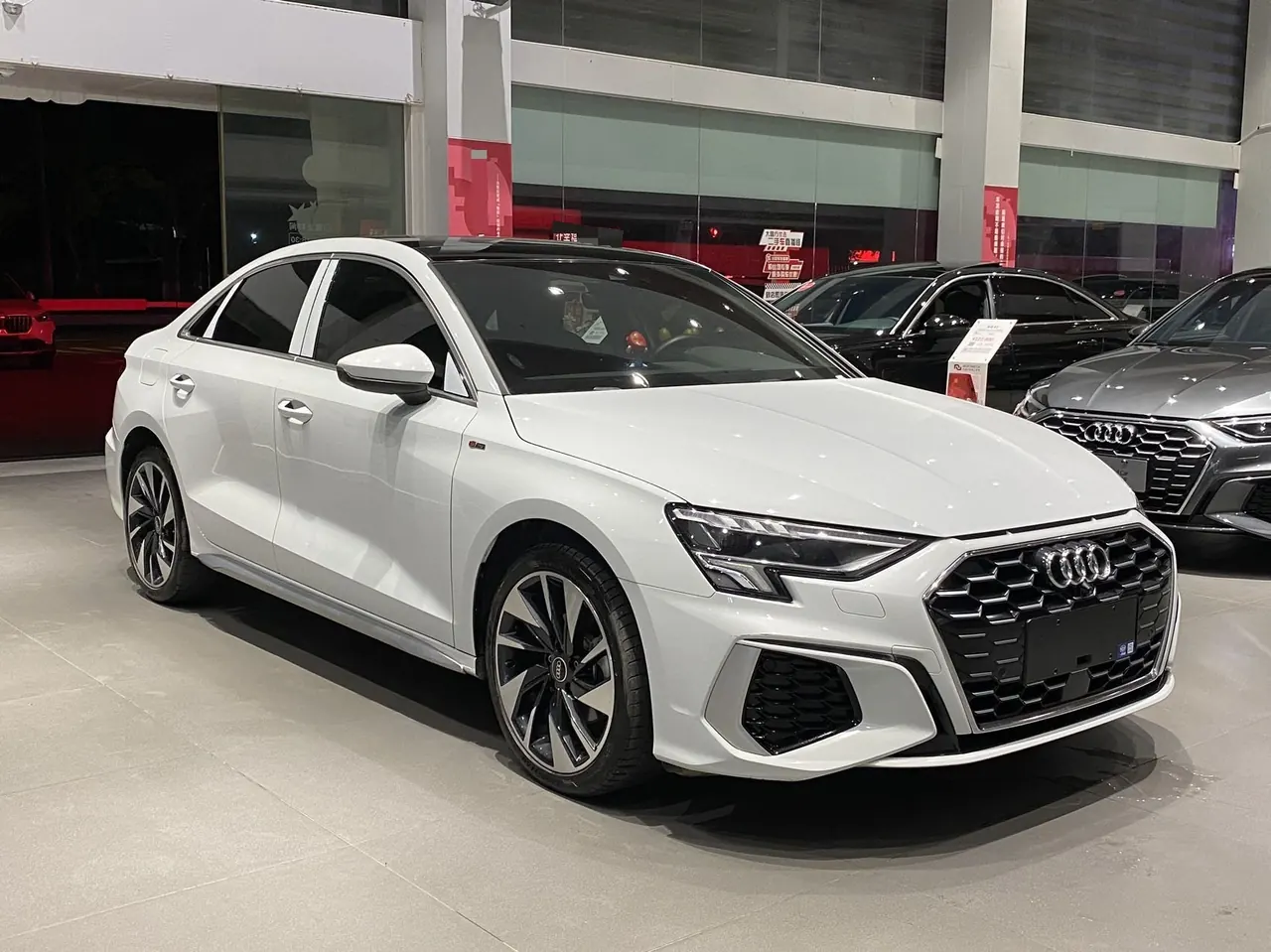 Audi 2023 A3L Limousine 1.4TFSI 35TFSI Fashion Sport Version Automatic Transmission 3