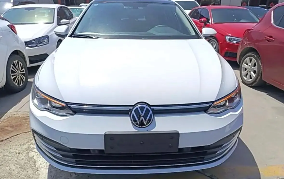Volkswagen 2021 Golf 8 PRO 1.4TSI 280TSI Automatic 2
