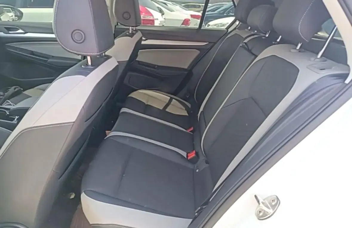 Volkswagen 2021 Golf 8 PRO 1.4TSI 280TSI Automatic 4