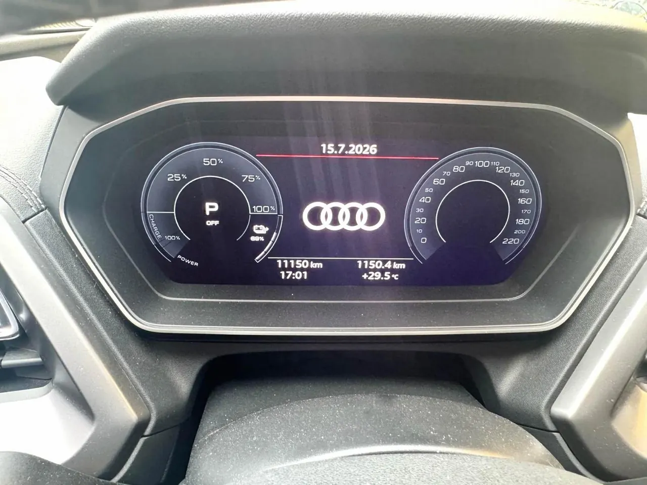 Audi 2024 Q4 e-tron 40 Creation Edition Automatic Gear 10