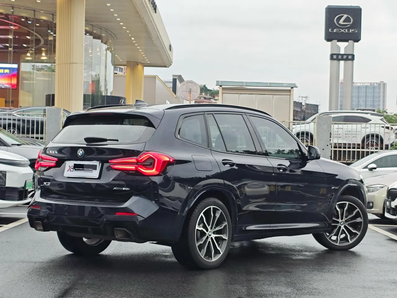 BMW 2022 X3 xDrive30i 2.0T Leading M Obsidian Night Suit Automatic Gear 3