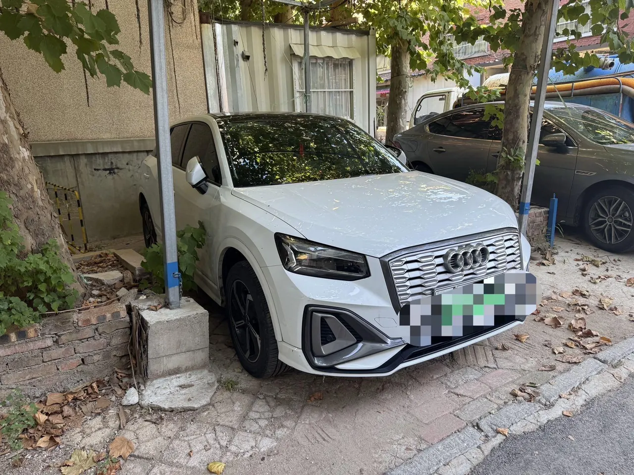 Audi 2022 Q2L e-tron pure electric intelligent automatic transmission 2