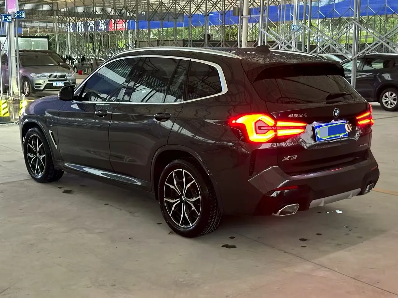 BMW 2022 X3 xDrive25i 2.0T M sports suit automatic gear 3