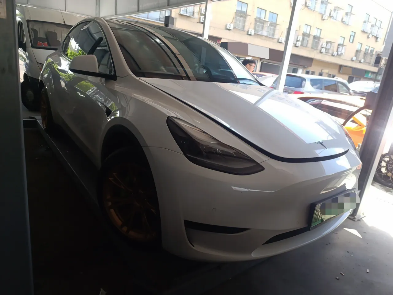 Tesla 2022 Model Y rear-wheel drive version (facelift) automatic gear 2