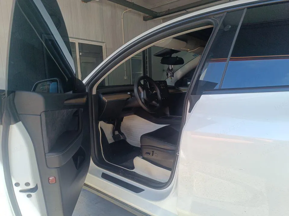 Tesla 2022 Model Y rear-wheel drive version (facelift) automatic gear 5