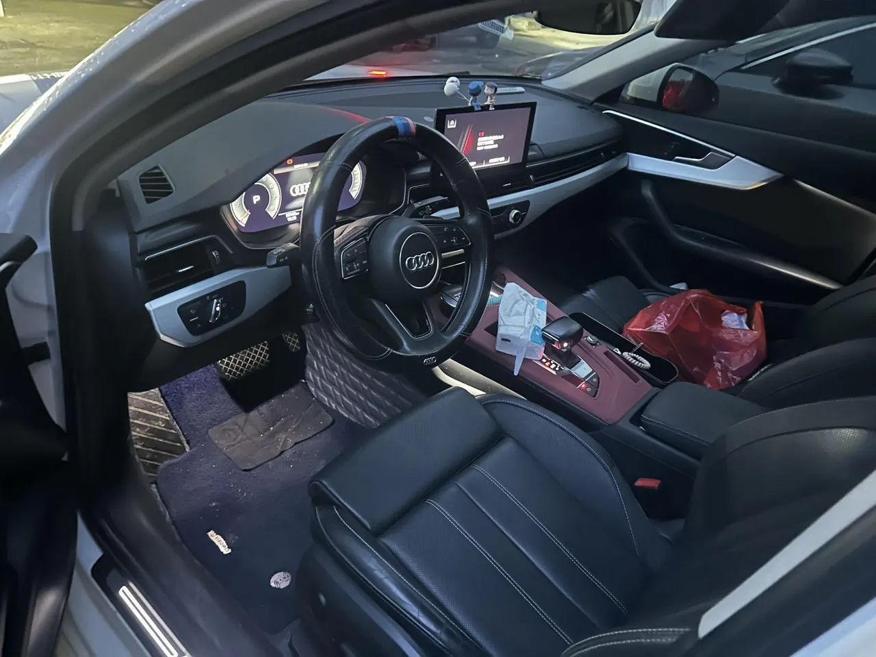 Audi 2022 A4L 2.0TFSI 40TFSI Fashion Dynamic Automatic 2