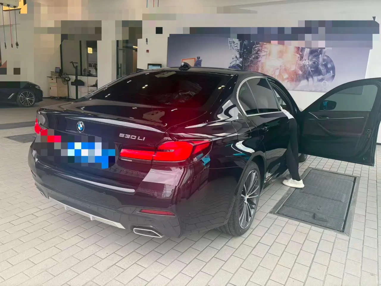 BMW 5 Series 2023 530Li 2.0T Leading M Sports Suit Automatic Gear 2