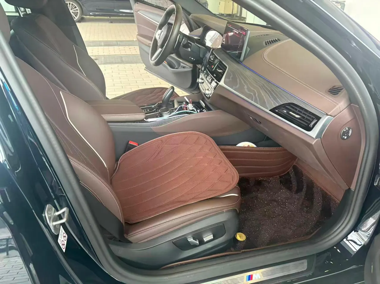 BMW 5 Series 2023 530Li 2.0T Leading M Sports Suit Automatic Gear 4