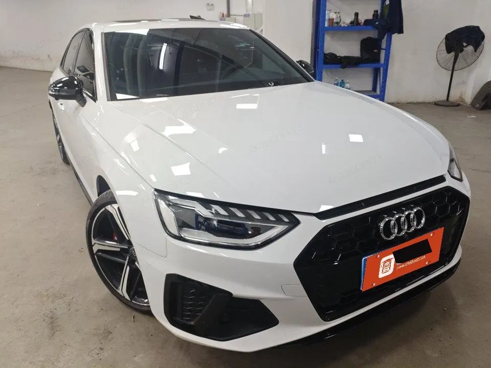 Audi 2024 A4L 2.0TFSI 40TFSI Deluxe Dynamic Automatic 3