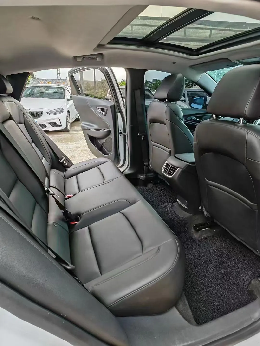 Chevrolet 2022 Malibu XL 1.5T 535T Sharp Edition Automatic Gear 4