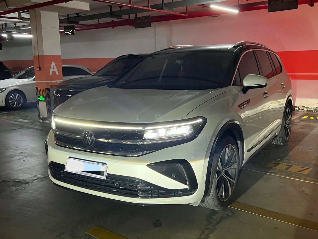Volkswagen 2022 models range 2.0TSI 380TSI four-wheel drive R-Line extension version 7-seat automatic gear - View 1