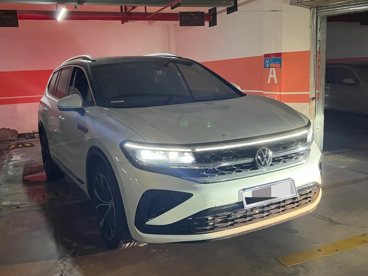 Volkswagen 2022 models range 2.0TSI 380TSI four-wheel drive R-Line extension version 7-seat automatic gear 2