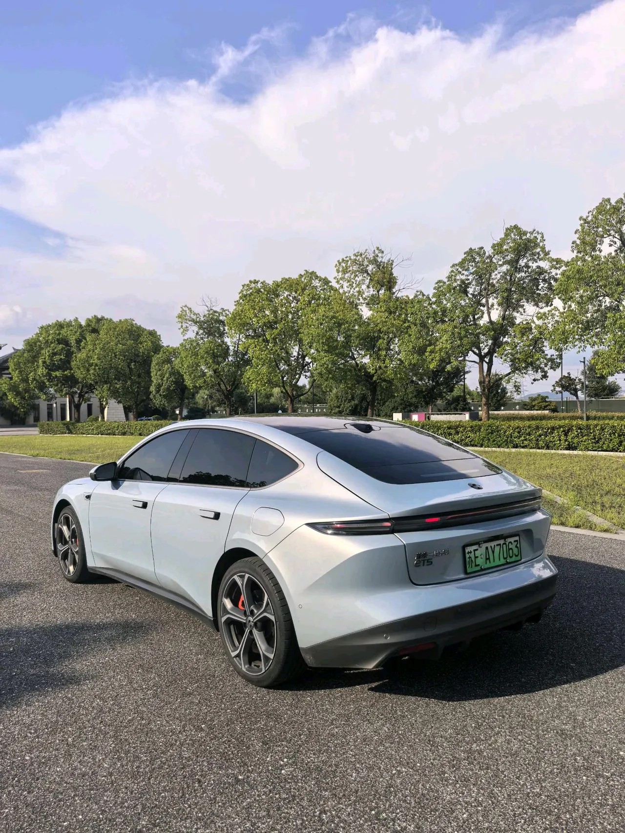 NIO 2022 ET5 75kWh automatic gear 5