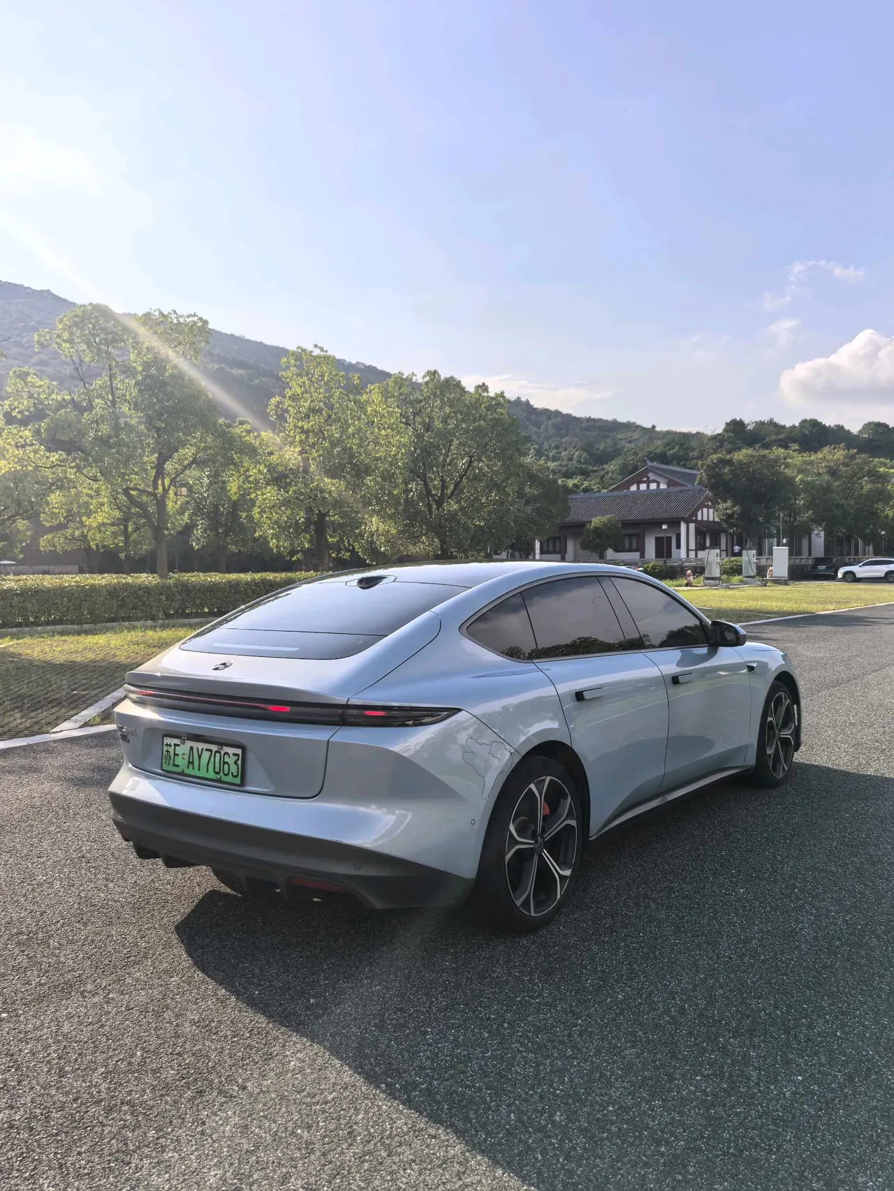 NIO 2022 ET5 75kWh automatic gear 6