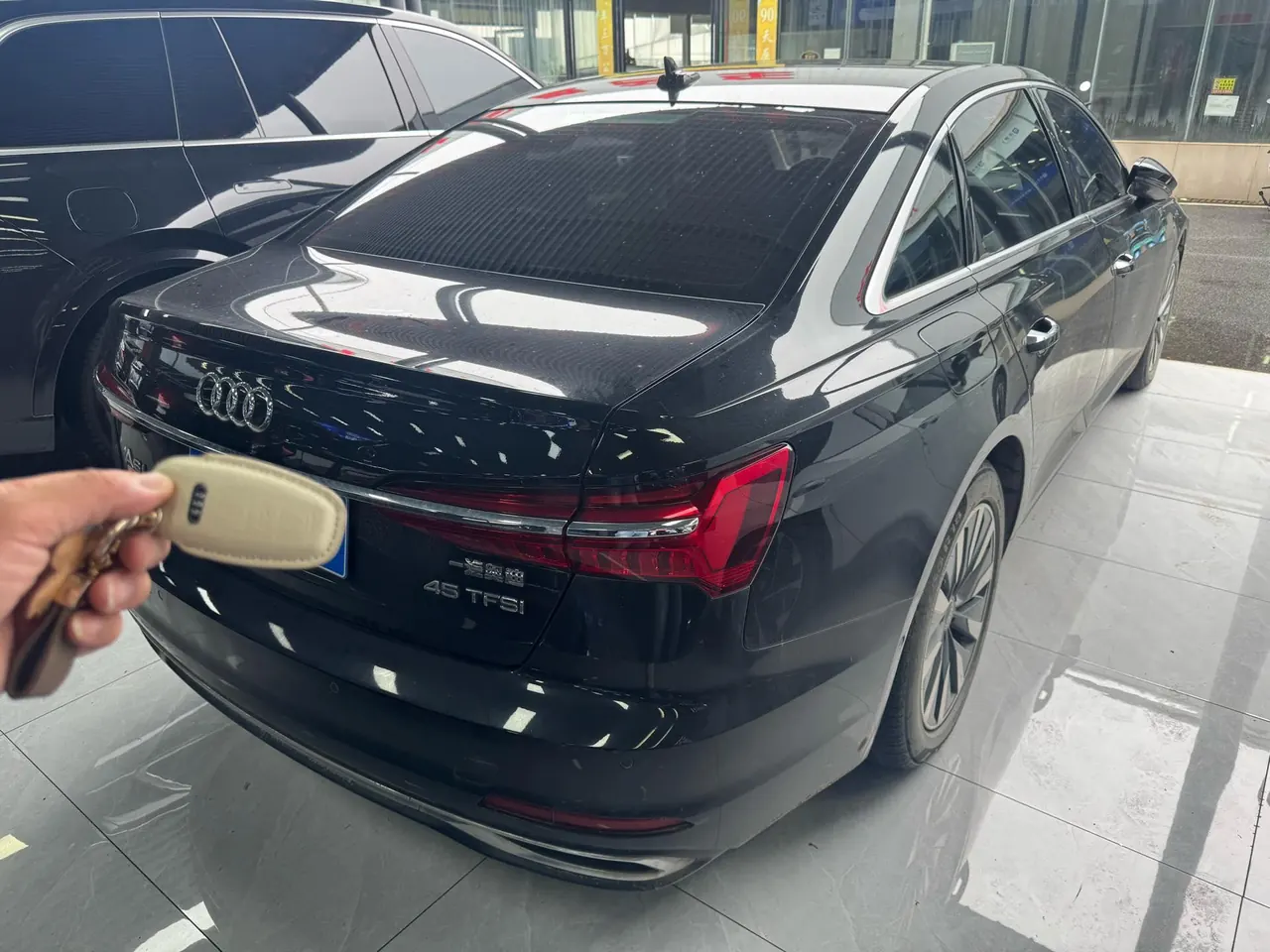 Audi 2023 A6L 2.0TFSI 45TFSI Zhenzhiya Automatic Gear 3