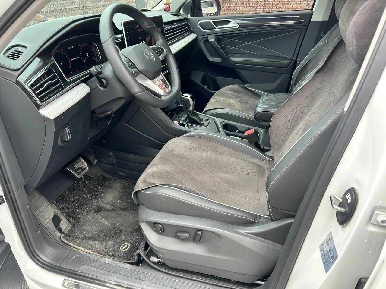 Volkswagen 2024 Tiguan L 1.5TSI 300TSI Two‑Wheel‑Drive Longteng Edition Automatic Transmission 7
