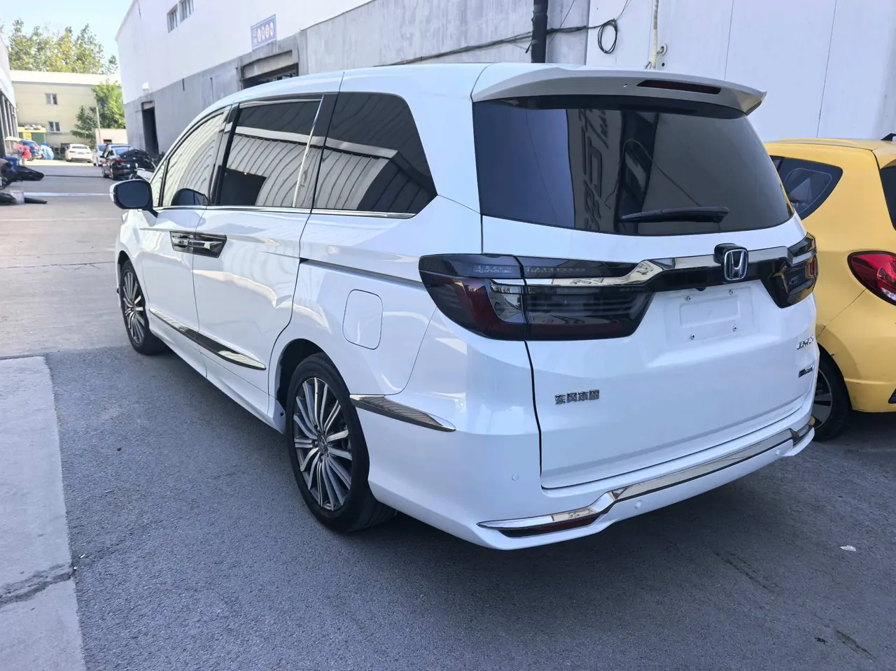 Honda 2022 Ailishen Hybrid 2.0 Stepless Deluxe First Edition Automatic Gear 6