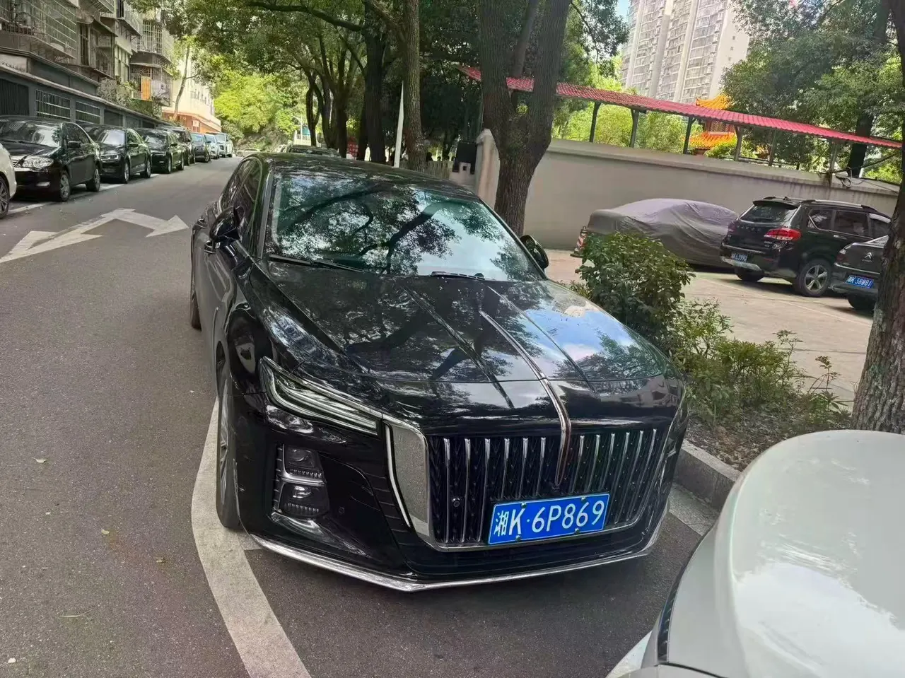 HongQi 2022 H5 48V 1.8TD Zhilian Qi Chang Edition Automatic Gear 2