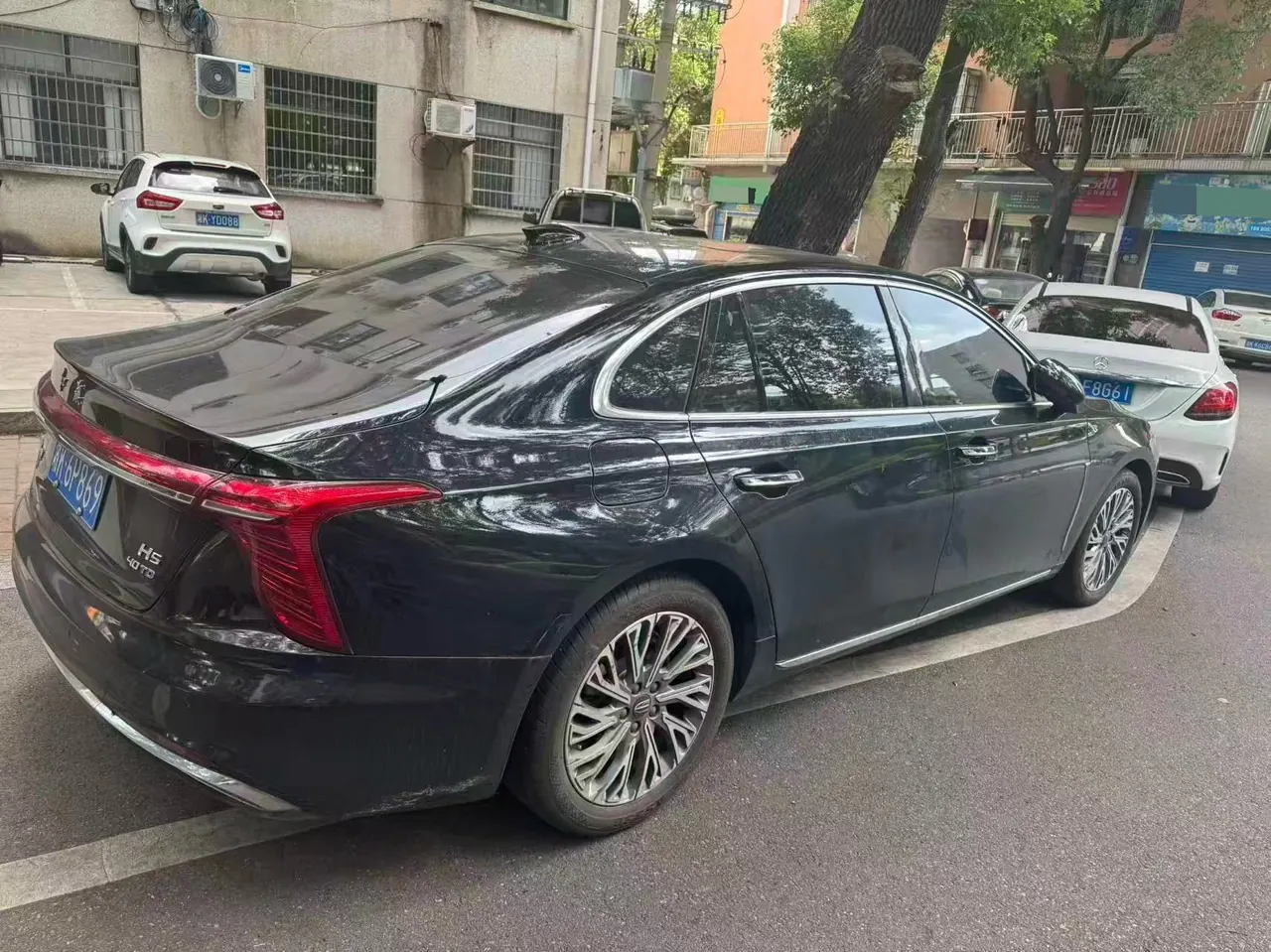 HongQi 2022 H5 48V 1.8TD Zhilian Qi Chang Edition Automatic Gear 3