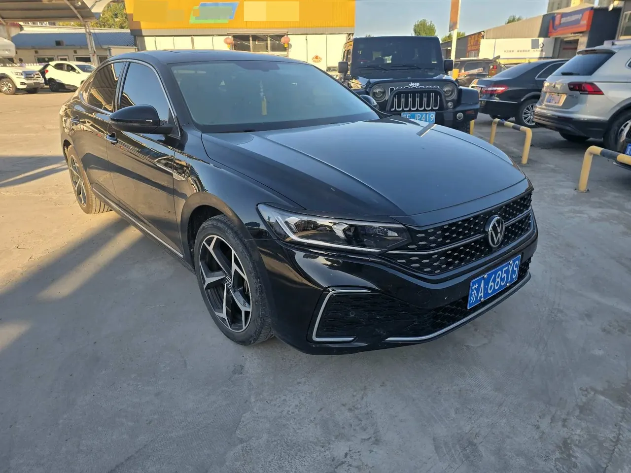 Volkswagen 2024 Passat 2.0TSI 330TSI Star Elite Edition Automatic Gear 3