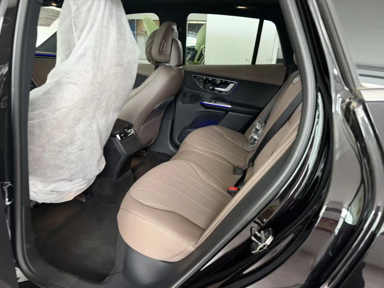 Mercedes Benz 2024 EQE SUV 500 4MATIC EQE SUV 500 4MATIC Deluxe Edition Automatic 6